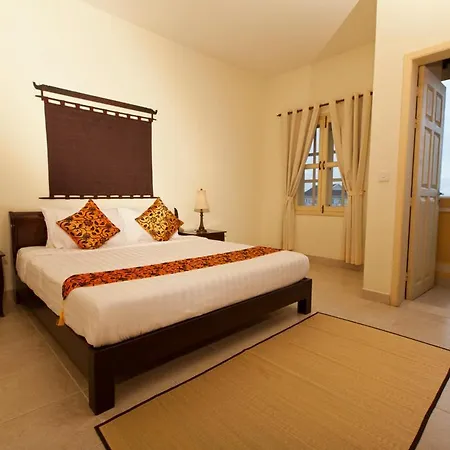 Grand Residence Phnom Penh Exterior photo